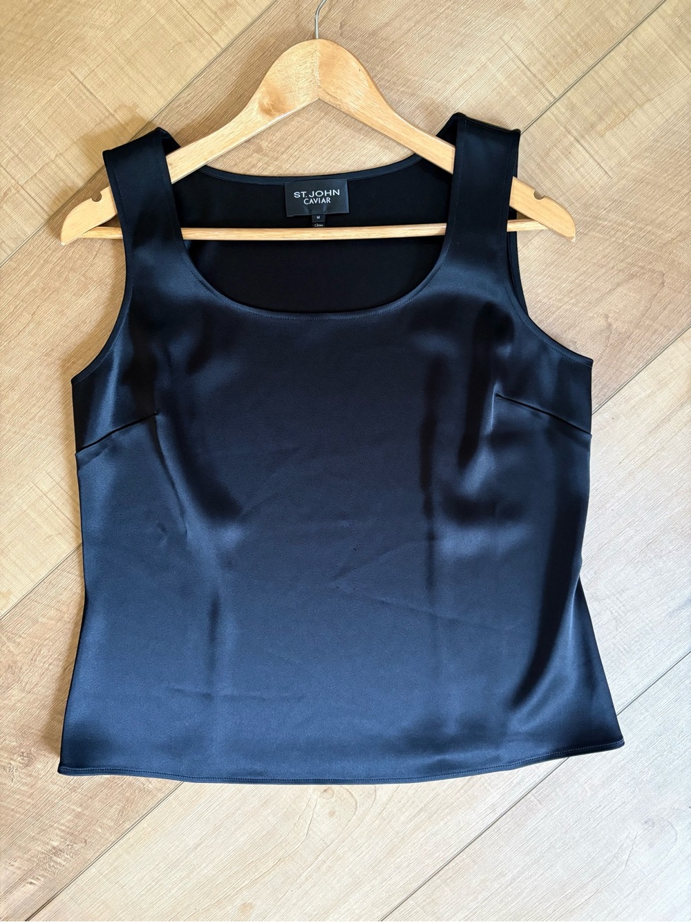 St. John Caviar Black Liquid Satin Scoop Neck Camisole. Size Medium